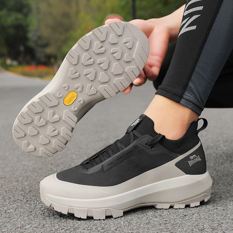 Anti Slip Trail Running Sneakers - أحذية رياضية رجالية جديدة لعام 2026،