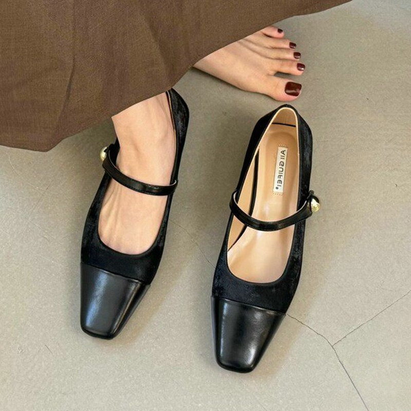 أحذية ماري جين نسائية أنيقة بك - مراجعة Boots وسعره