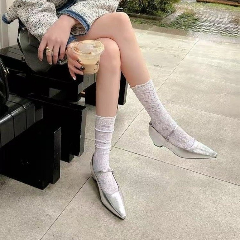 أحذية نسائية أنيقة جديدة لعام  - مراجعة Women'S Shoes وسعره
