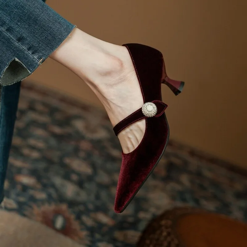 النبيذ الأحمر أشار تو ماري جين - مراجعة Women'S Shoes وسعره