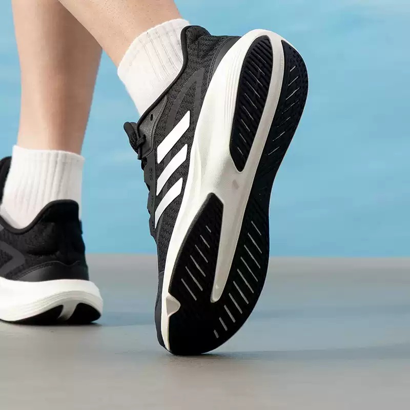 أحذية أديداس للرجال والنساء، أ - مراجعة Lightweight Road Running Shoes وسعره